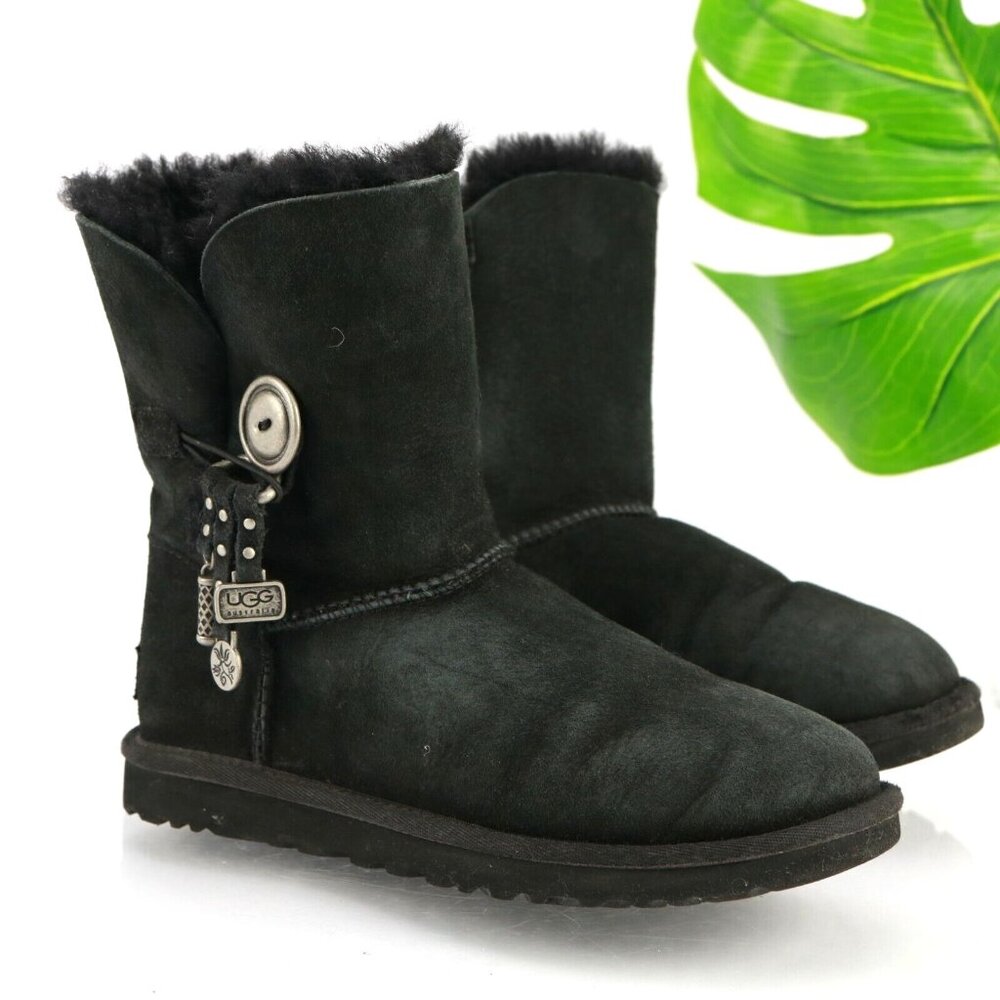 Ugg Womens Azalea Boot Size‎ 6 Black Suede Shearling Sherpa Charms Short Bootie